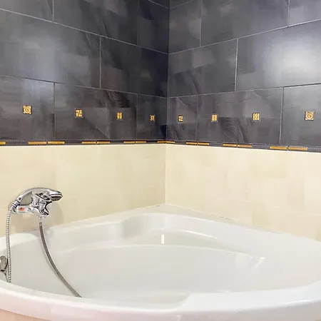 Willa Bequia Lloret de Mar