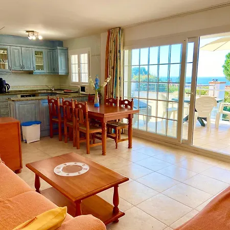 Bequia Льорет-де-Мар