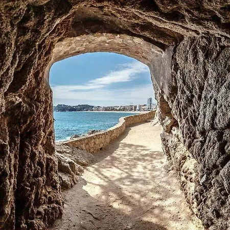 Bequia Вілла Льорет-де-Мар