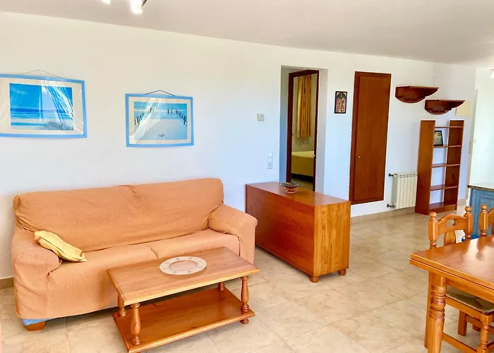 Bequia * Льорет-де-Мар