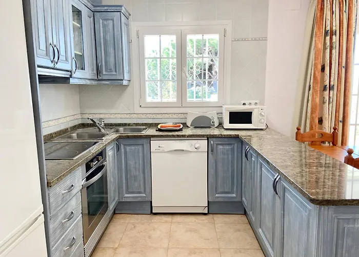 Bequia * Льорет-де-Мар