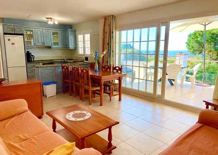 Bequia Lloret de Mar